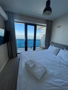 Beach Tower 33 floor, 3301