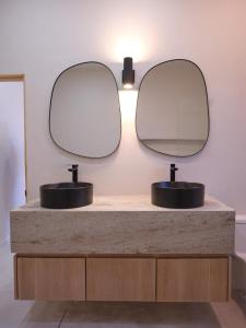 The Nicho House 4BD Ultra Modern Adobe Near Plaza