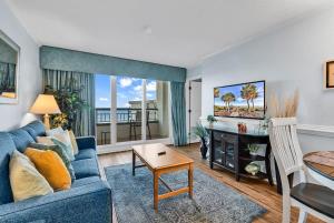 Oceanfront Luxury 2BR Litchfield Beach Escape