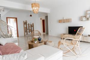 SkyView New Maisonette with private Parking