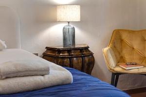 Pergola Apartment by Mamo Florence