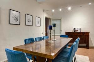 Pergola Apartment by Mamo Florence