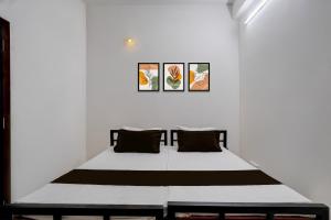 SPOT ON by OYO Sanskrit Guest House