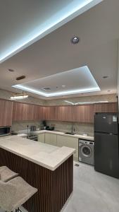 شقه مفروشه فاخره