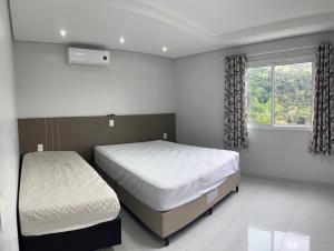 Apartamento Ed. Lírio do Vale