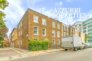 Monthly Stays in Camden by Azzurri Properties Short Lets & Serviced Accommodation Barnet with 2 Parking Spaces and Free Wi-Fi
