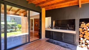 Casa Pancha - Casa En Barrio Privado San Benito, Chapadmalal Para 4 PAX - Hola Sur