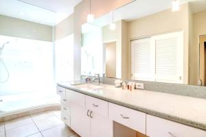 Kapalua Bay Villas 2 Free Rental Cars KBM Resorts Whale Watching 2 Units 3 Bedrooms ML-1987