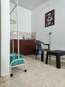 Quiet Coastal Hideaway Studio near Candolim Beach