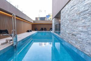 Studio Completo a 100m do Metro Brooklin HM508