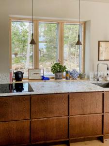 Paradise With Pool Near Natures Beautiful Views