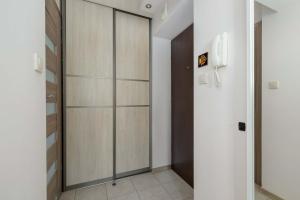 Atmospheric Apartment in Kołobrzeg Center with Desk and Bathtub by Noclegi Renters