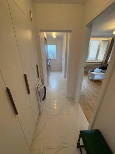 Lumina spacious 3-room apartment with balcony