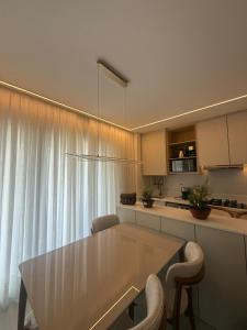 Brava Breeze Decorado Praia 2 Vagas Luxo