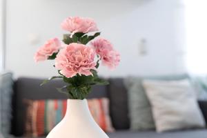 Alcazar y Mezquita a pie, barrio de San Basilio