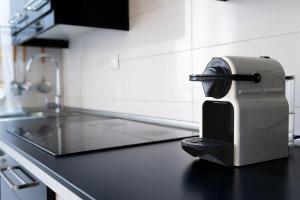 Alcazar y Mezquita a pie, barrio de San Basilio