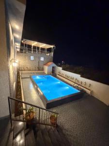 Breeze Resort Panhala , Swimming Pool, Just 5 Minutes From Panhala!