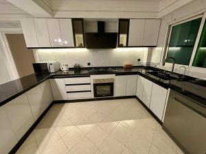 Sweet Jacobs Luxury Apartment