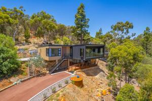 The Quarrys Edge, Hilltop Luxury