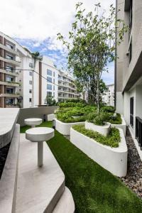 Modern apartment in the heart of Bangtao