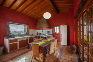 Azuaje Mountain Hideaway House Moya