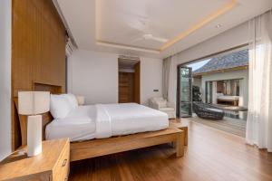 Modern 3BR Villa Kaimana with Private Pool