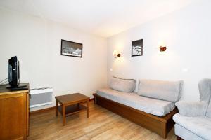 Albane Vars 2-Room Apartment