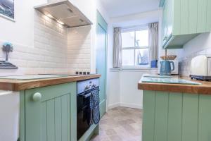 Seascape Cottage at Crail Harbour