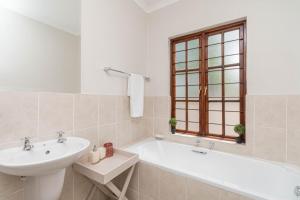 Work and vacation combined - Solar - No blackouts!