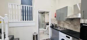 Oyster Wharf - Battersea, Cozy Studio Apartment