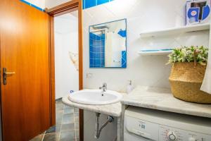 Waves Apartment, only 250m from the sea img12