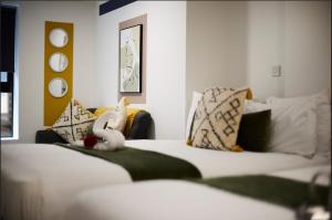 Waterfront Apartment Walk to Liverpool Attractions