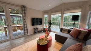 VELUWE CHALETS PUTTEN - Chalets on Park De Eyckenhoff - Private gardens and Saunas on Nationaal Park De Veluwe - Design Chalets with Cosy Setting