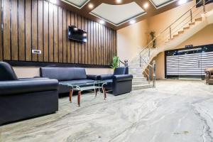 Hotel O by OYO CK Valley Hotel & Restaurant