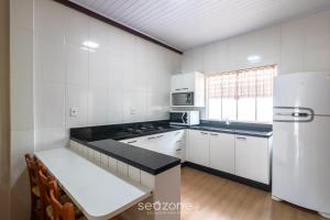 Casa 4 Qts c Piscina, 500m do Beto Carrero JRS0130