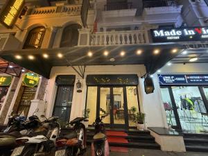 S79 Lago Pavillion Grand World