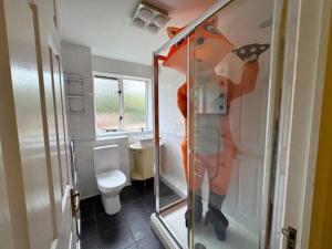 Modern 1 Bed Flat in London with Private Parking!