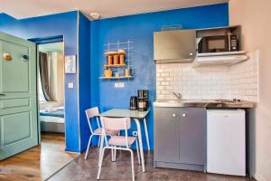 La Bonbonnière, Bleue ou Rose