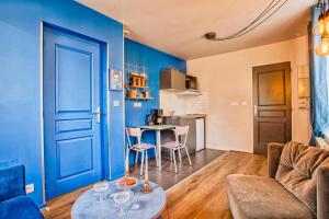 La Bonbonnière, Bleue ou Rose