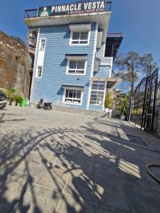 Pinnacle Vesta Homestay