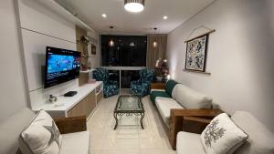 Apartamento Frente Mar Praia das Pitangueiras Guarujá 3 Suítes até 7 Hóspedes com Serviço de Praia