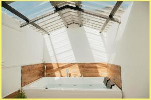 Hotel The Blue-Pine Pool Stay Near Naini Lake - Restaurant - Parking And Swimming Pool - Best Luxuary Hotel In Nainital