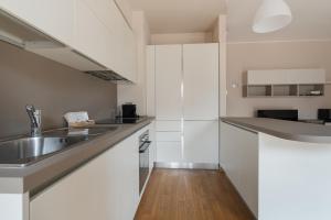 GuestHost - Bright Apartment Milan Gambara