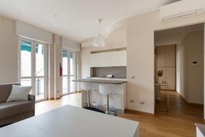 GuestHost - Bright Apartment Milan Gambara