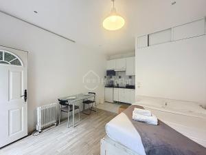 Hello Flat Bohemian Cocoon Ménilmontant