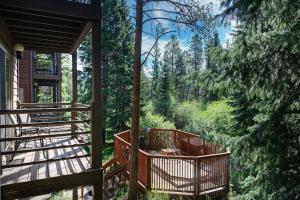 Wildwood Suites Bighorn Condo: Ski-in, Downtown Breck