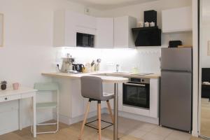 Charming 28 m Love Nest in Vanves