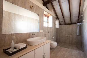 Villa Esperanza Private Pool Walkable to Candolim Beach