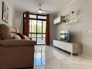 Las Americas 600 metres from the beach with 2 bedrooms and 2 bathrooms
