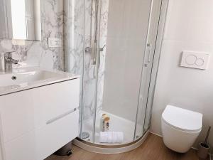 Milan Convention Center Sempione Castle Double Bathroom Entire Apartment, 24h Supermarket, Nightlife